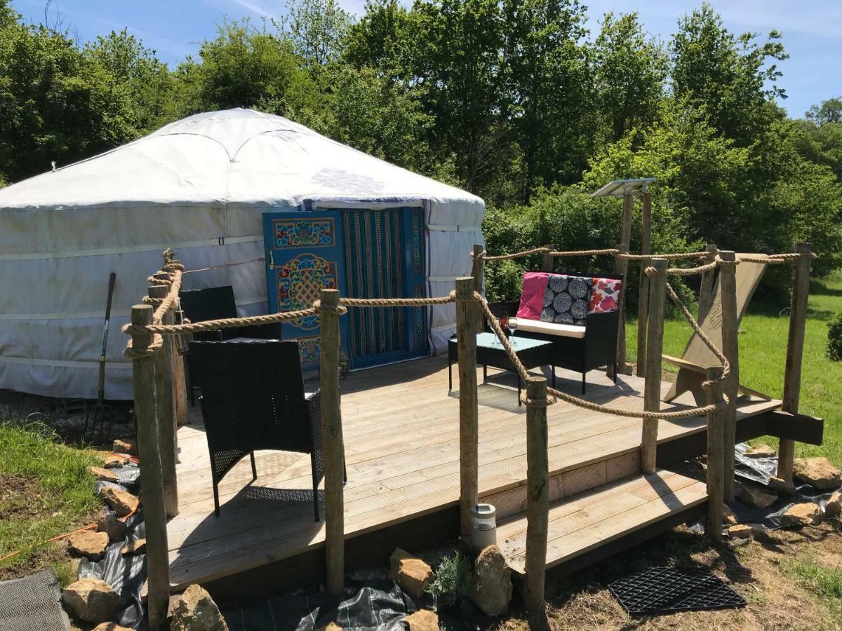 French Fields Luxury Glamping Original Mongolian Yurt Hotel Le-Vieux-Cerier Екстериор снимка